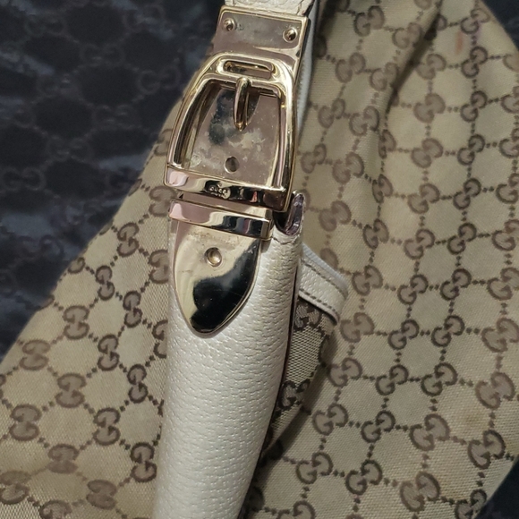 Closet clear out - Picture 2 of 6